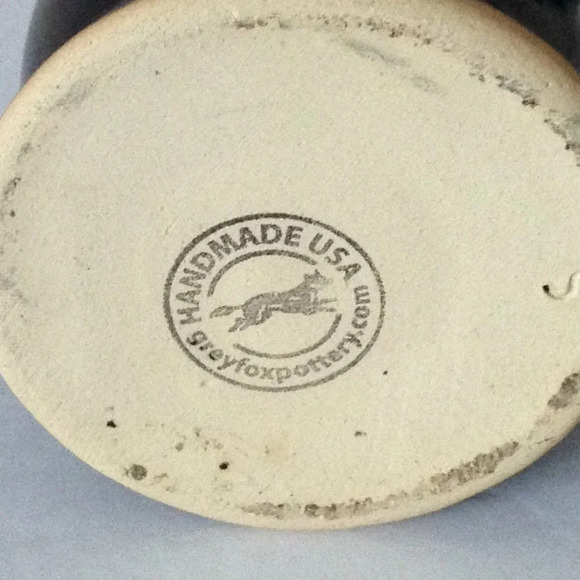 McDonald Gray Fox Pottery Barrel Style Coffee Tea Cup Brown Mug Drinking Kitchen - Picture 3 of 4